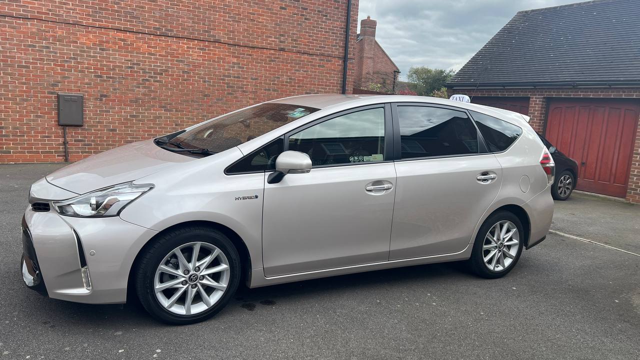 Toyota Prius - front view